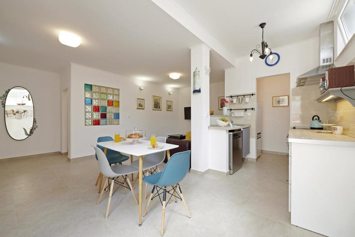הוילה Smuketa In Trogir Haus Fuer 4 Personen מראה חיצוני תמונה